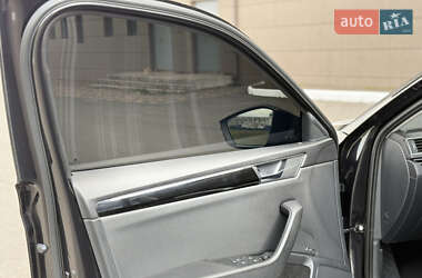 Лифтбек Skoda Superb 2016 в 