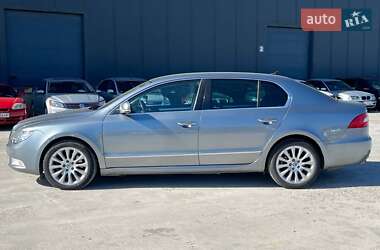 Ліфтбек Skoda Superb 2011 в 