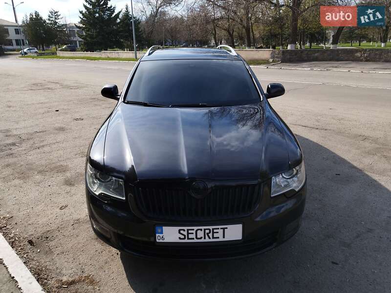 Универсал Skoda Superb 2011 в Каменском