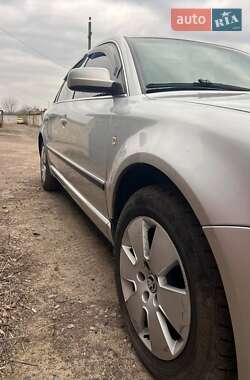 Лифтбек Skoda Superb 2005 в 