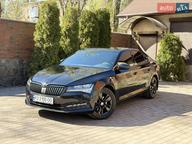 Лифтбек Skoda Superb 2022 в Кривом Роге