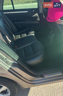 Універсал Skoda Superb 2012 в 