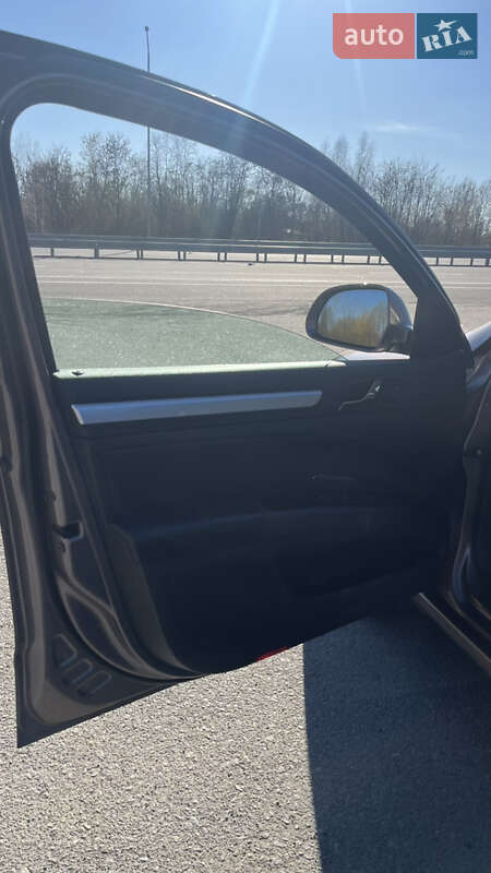 Универсал Skoda Superb 2012 в Звягеле