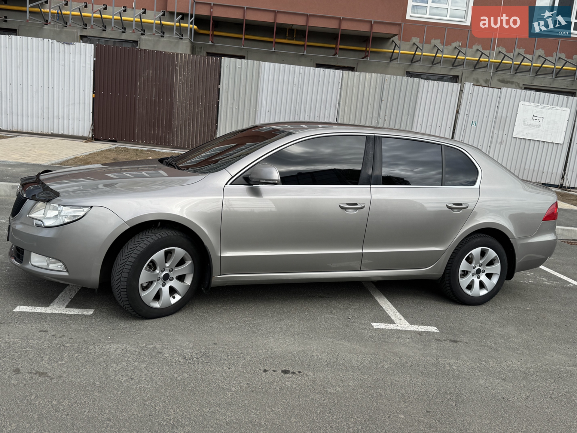 2013 Skoda Superb - мініатюра 4