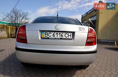 Лифтбек Skoda Superb 2005 в 