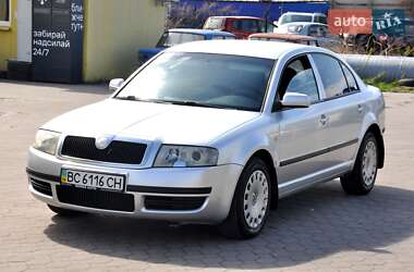 Лифтбек Skoda Superb 2005 в 