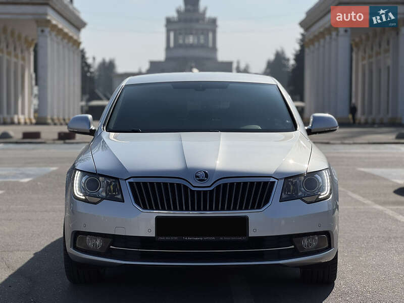 Лифтбек Skoda Superb 2013 в Киеве фото 4 Лифтбек Skoda Superb 2013 в Киеве