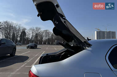 Лифтбек Skoda Superb 2013 в 