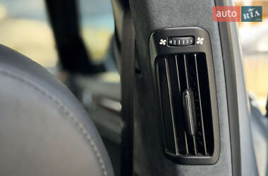Лифтбек Skoda Superb 2013 в 