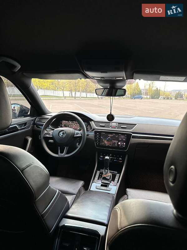 Ліфтбек Skoda Superb 2016 в Дніпрі