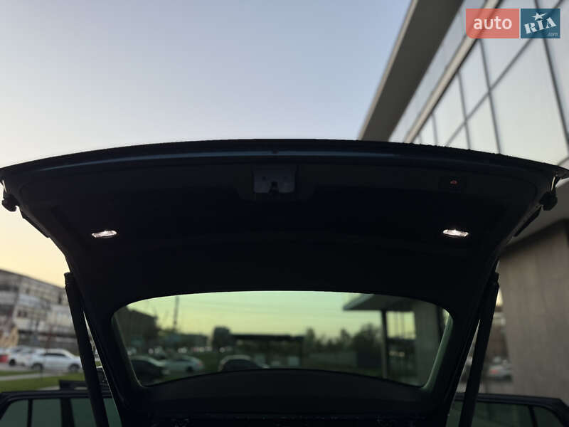 Універсал Skoda Superb 2022 в Ужгороді