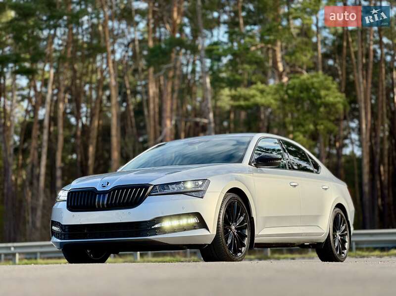 Лифтбек Skoda Superb 2020 в 