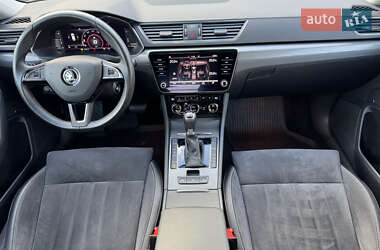Лифтбек Skoda Superb 2020 в 