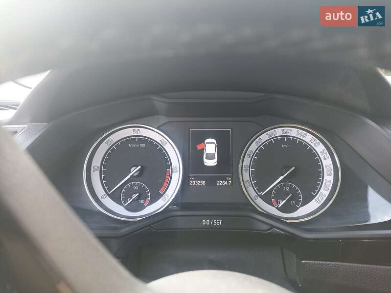 Лифтбек Skoda Superb 2016 в Яремче