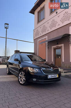 Универсал Skoda Superb 2014 в 
