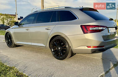 Универсал Skoda Superb 2018 в 