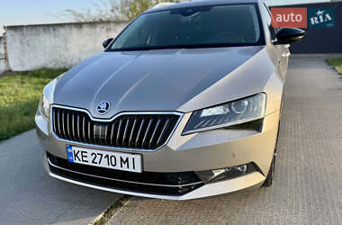 Универсал Skoda Superb 2018 в 