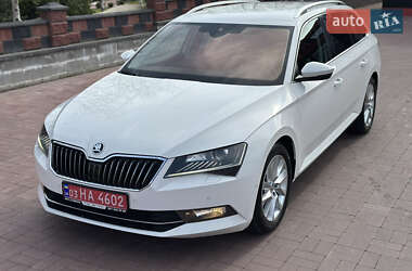 Универсал Skoda Superb 2018 в 