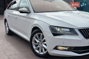 Универсал Skoda Superb 2018 в 