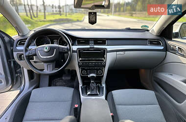 Лифтбек Skoda Superb 2008 в 