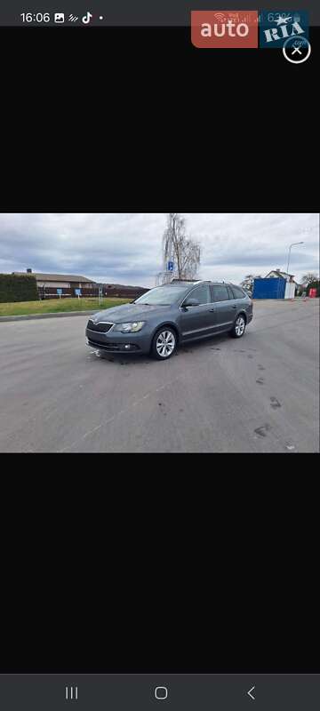 Универсал Skoda Superb 2014 в Сваляве