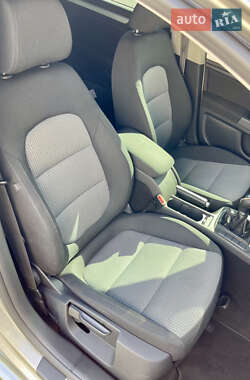 Лифтбек Skoda Superb 2012 в 