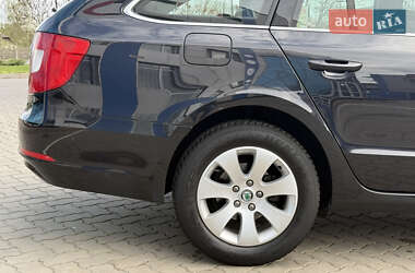 Универсал Skoda Superb 2011 в 