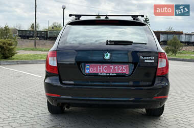 Универсал Skoda Superb 2011 в 