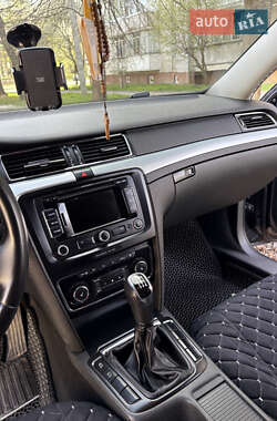 Лифтбек Skoda Superb 2010 в 