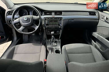 Лифтбек Skoda Superb 2012 в 
