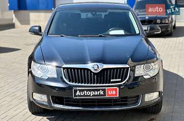 Лифтбек Skoda Superb 2013 в 