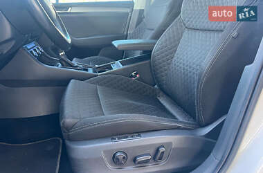 Лифтбек Skoda Superb 2017 в 