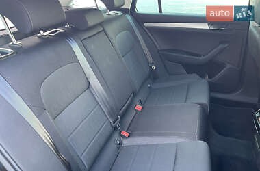 Универсал Skoda Superb 2017 в 