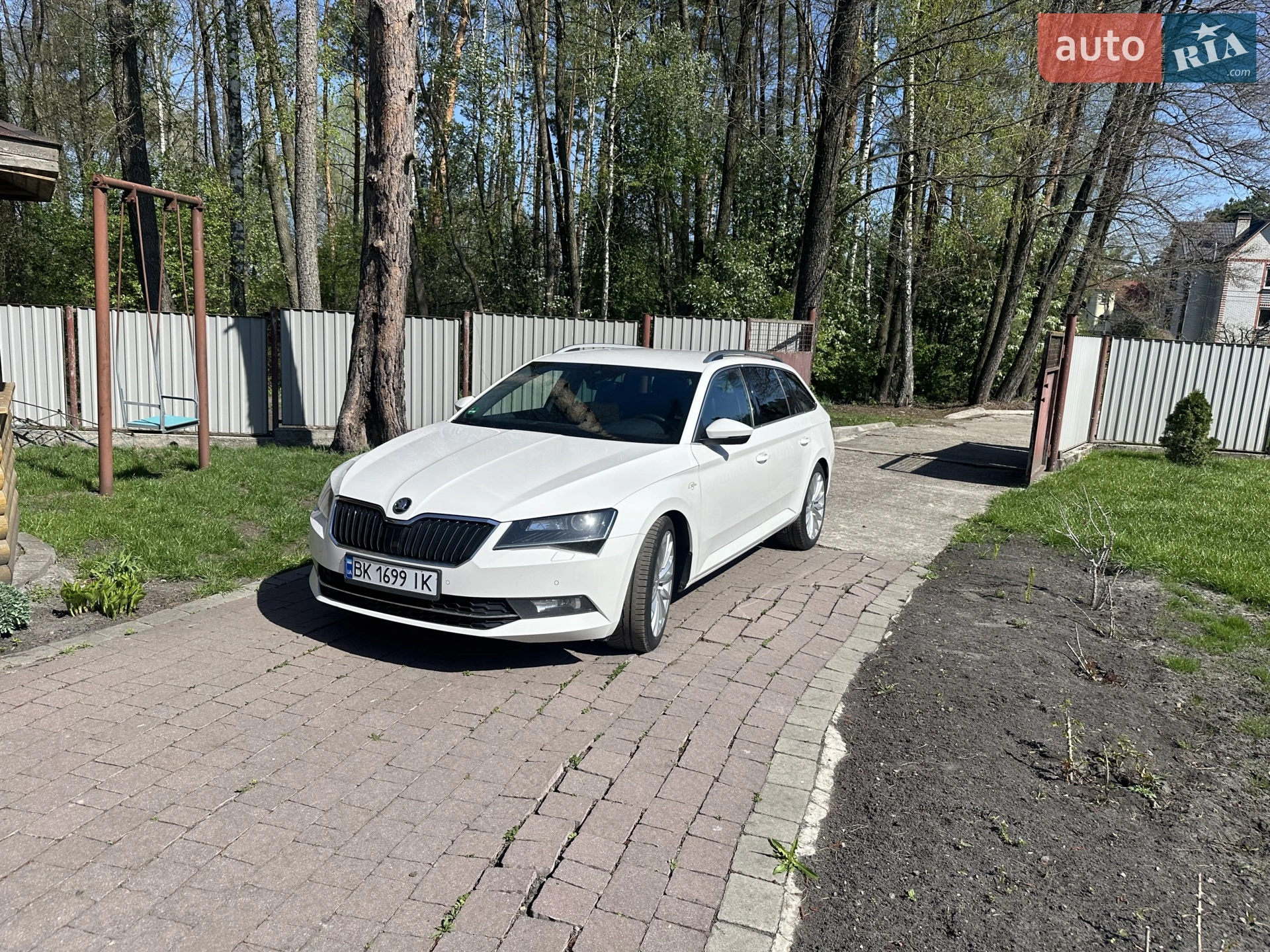 2019 Skoda Superb - мініатюра 3