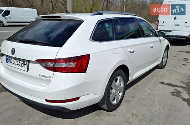 Універсал Skoda Superb 2016 в 
