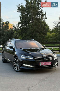 Універсал Skoda Superb 2020 в 