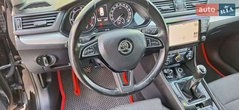 Універсал Skoda Superb 2016 в Новоархангельську