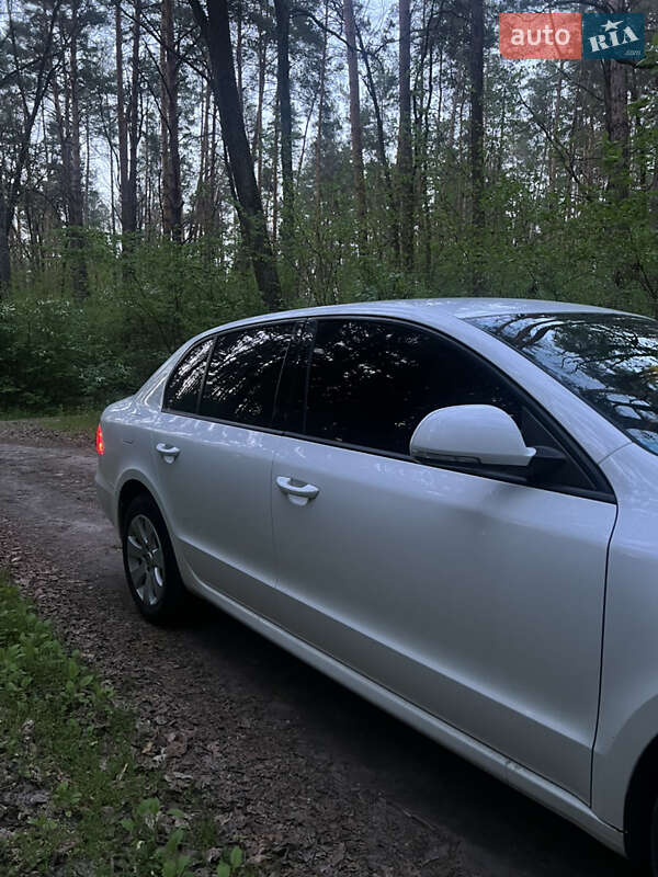 Ліфтбек Skoda Superb 2010 в Києві