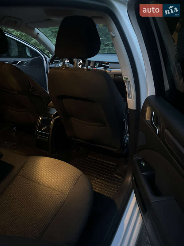 Ліфтбек Skoda Superb 2010 в Києві