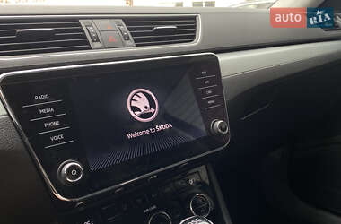 Лифтбек Skoda Superb 2018 в 