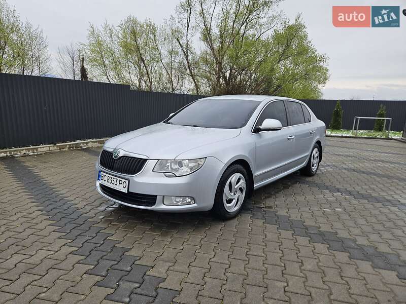 Skoda Superb 2012