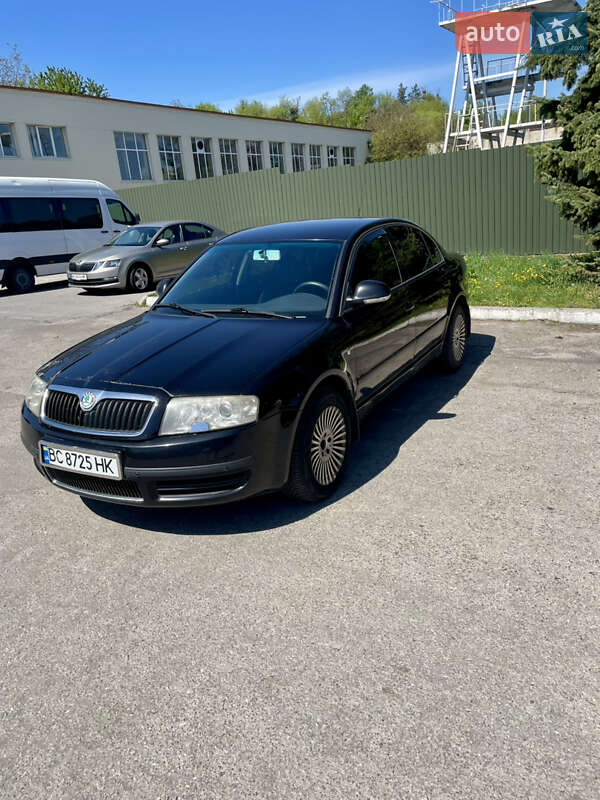 Лифтбек Skoda Superb 2008 в Львове
