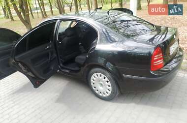 Лифтбек Skoda Superb 2006 в 