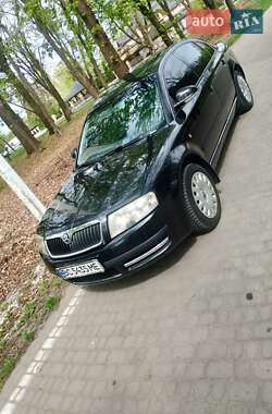 Лифтбек Skoda Superb 2006 в 
