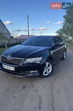Лифтбек Skoda Superb 2016 в Кегичевке