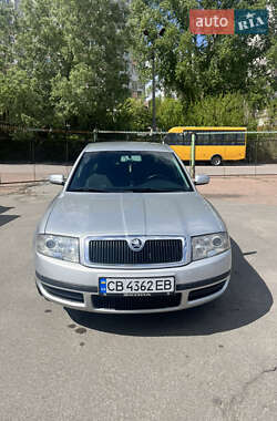 Лифтбек Skoda Superb 2005 в 