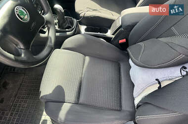 Лифтбек Skoda Superb 2005 в 