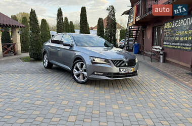 Лифтбек Skoda Superb 2019 в 