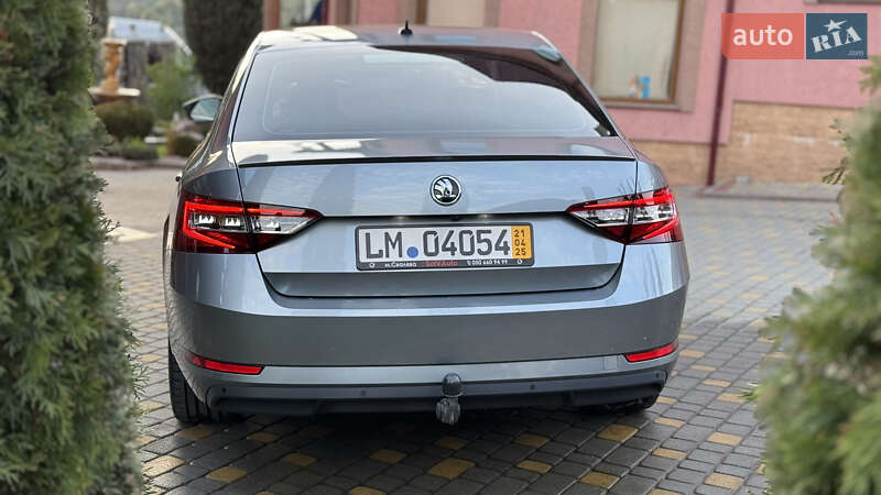 Лифтбек Skoda Superb 2019 в Сваляве
