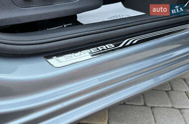Лифтбек Skoda Superb 2019 в 